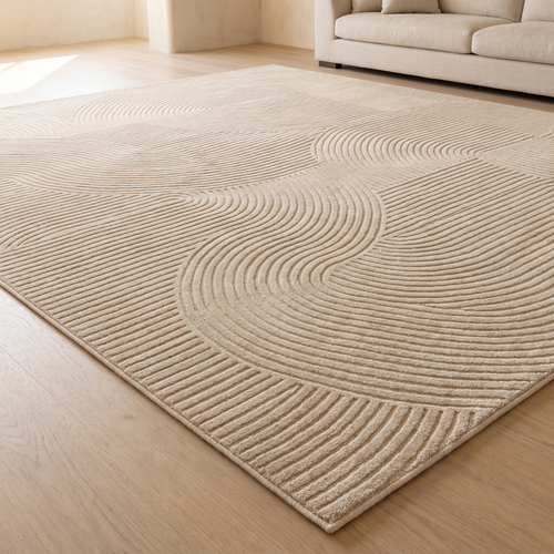 Alfombra beige 160x230 con relieve de líneas curvas en suelo de roble