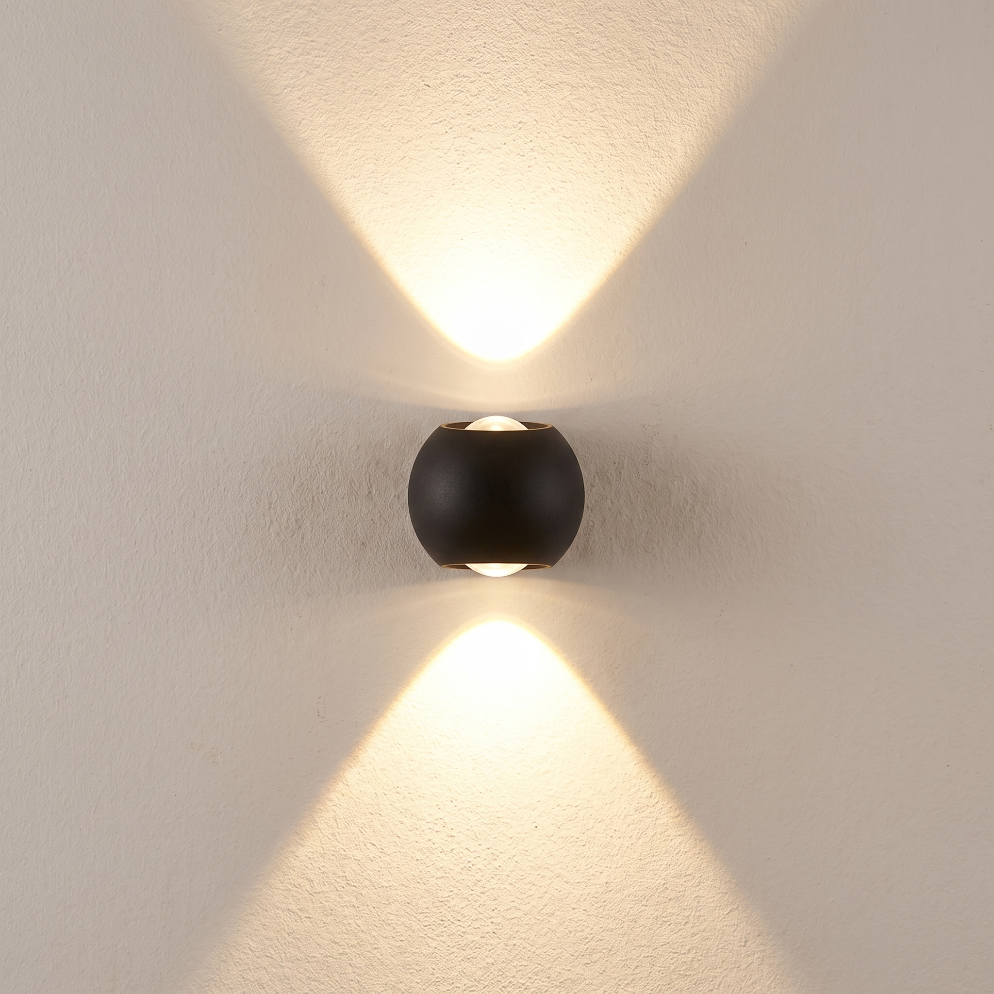 Aplique de exterior esfera LED negro encendido arriba y abajo