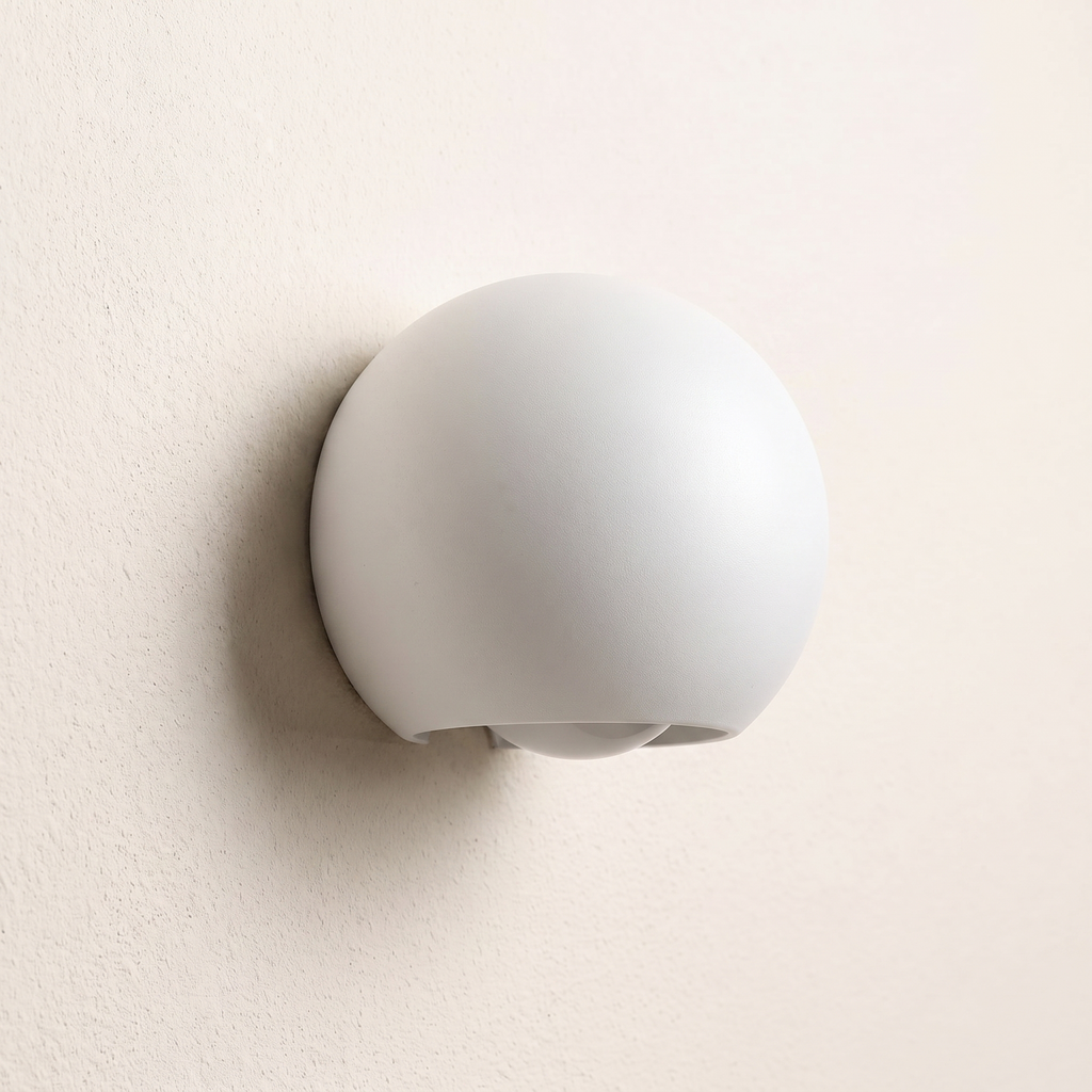 Aplique esfera blanco de lado, apagado