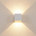 Aplique de exterior cuadrado blanco con doble haz de luz