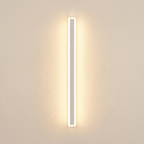 Aplique de exterior LED lineal blanco 60 cm encendido en fachada