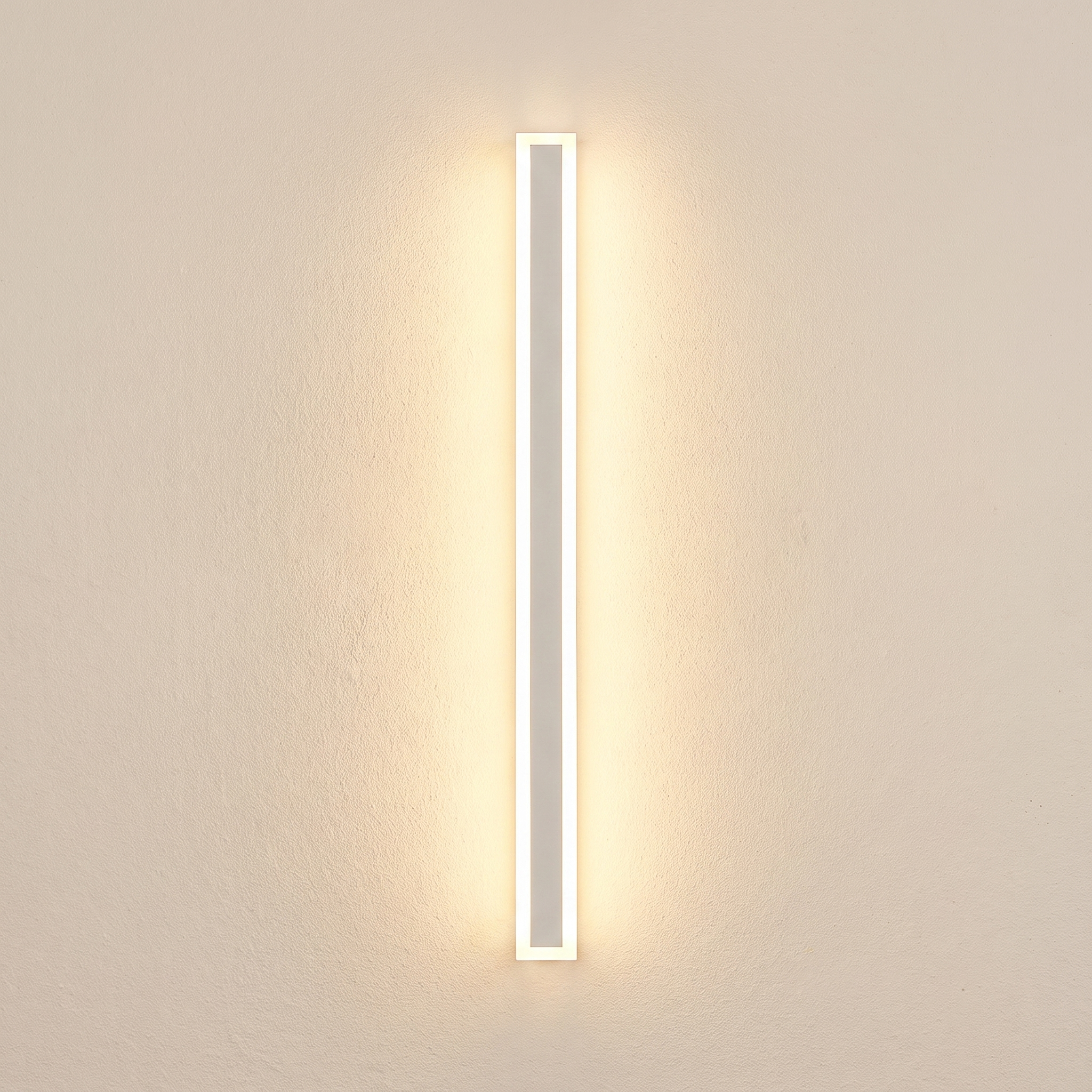 Aplique de exterior LED lineal blanco 60 cm encendido en fachada